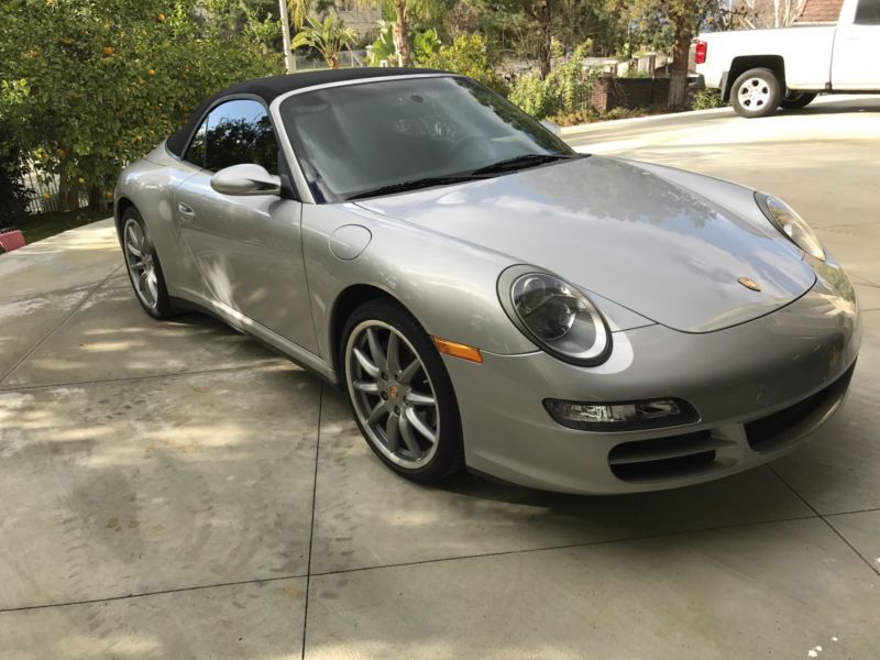 2008 porsche 911 carrera 4 convertible 2-door