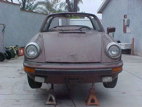 Porsche 1977 911  no reserve 1977 911 porsche fire damage but solid and straight