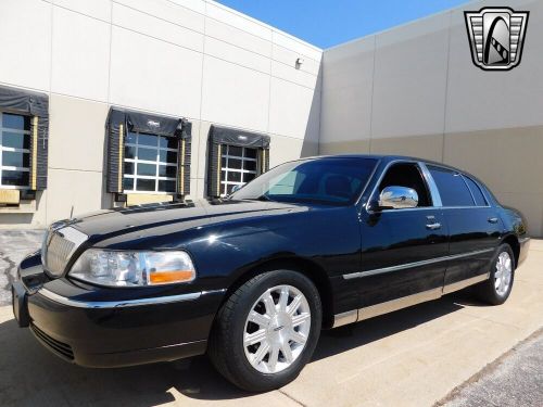 2011 lincoln town car signature l
