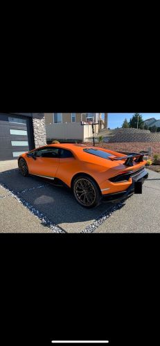 2018 lamborghini huracan lp 640-4 performante