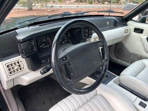 1990 ford mustang lx