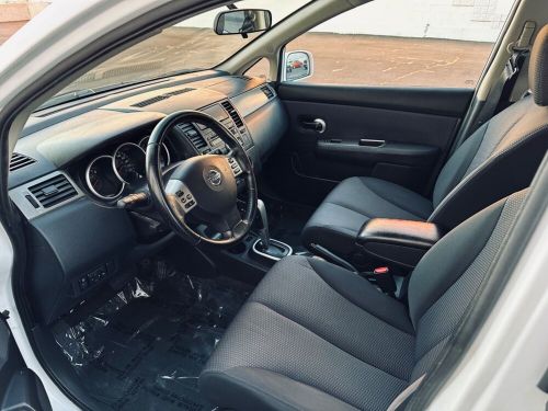 2009 nissan versa sl  automatic, sunroof  one owner, clean title local bc car