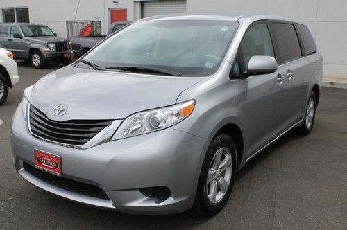 2012 toyota sienna subn