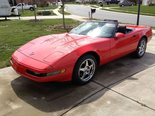 1994 torch red corvette convertible with removable hardtop - show room condition