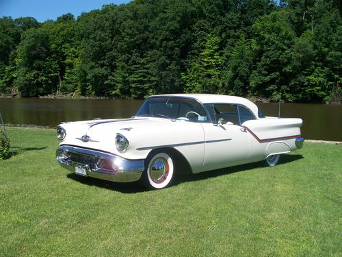 1951 oldsmobile 88 2dr. hdt.