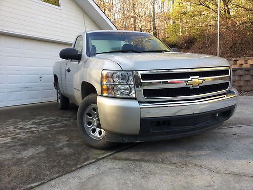 2008 chevrolet silverado 1500 work truck only 36,000 miles !!!!!! no reserve!!!!