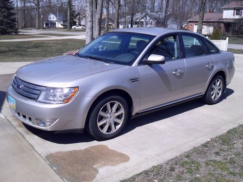 2008 ford taurus sel sedan 4-door 3.5l