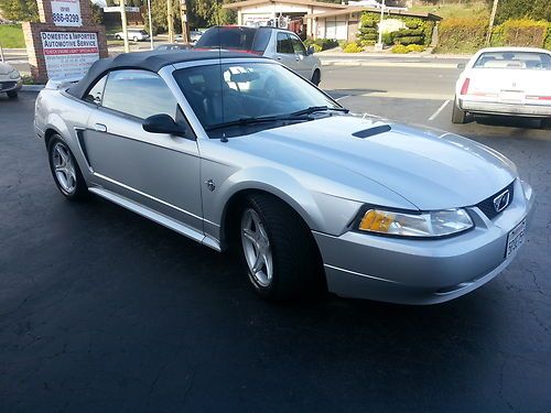 1999 ford mustang gt convertible 2-door 4.6l