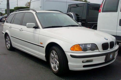 Florida new car trade-in, super clean, perfect carfax report, low miles for '01