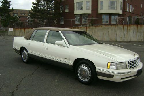 1998 cadillac deville clean! v8 auto front wheel drive low miles 70k no reserve!