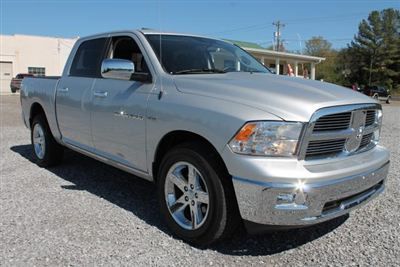 12 ram truck 1500 crew cab 2wd 4dr big horn automatic hemi v -8 5.7 silver tough