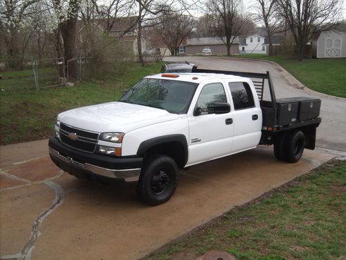 Chev 6.6 diesel 3500 dually 07 quad cab, automatic, flatbed, tool boxes, 143000k