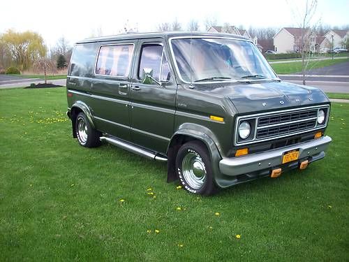 1975 ford e-150 econoline custom 70s shag retro van show 1970s