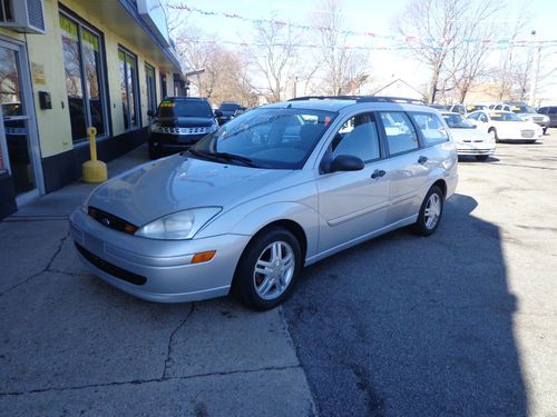 2001 ford focus se wagon 4-door 2.0l