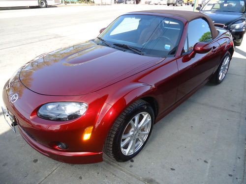 2006 mazda mx-5 miata grand touring convertible 2-door 2.0l leather 127k miles