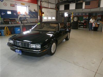 1993 cadillac allante -- north star v-8 ---very nice car l@@k !!!!!