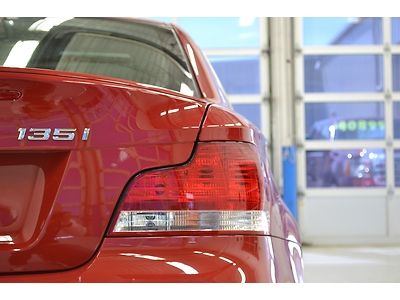 10 BMW 135i COUPE PREMIUM STEPTRONIC MOONROOF LEATHER 32K FINANCING CLEAN XENON, image 10