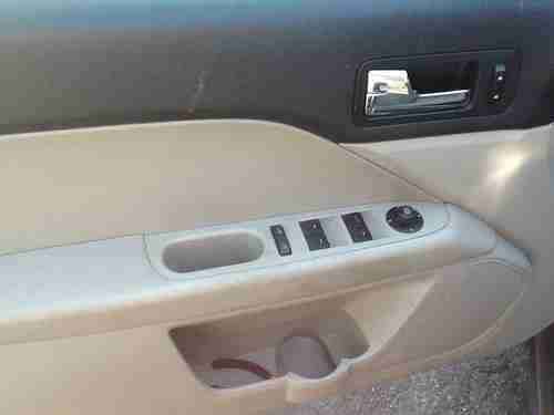 2006 Ford Fusion S Sedan 4-Door 2.3L, image 5