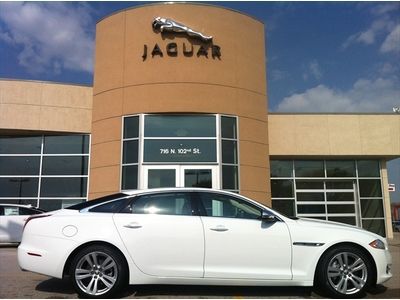 New 2013 jaguar xjl portfolio long wheel base loaded navigation leather warranty