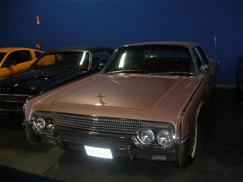 1961 lincoln continental