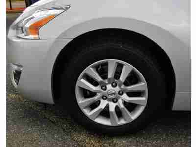 silver 1 one owner low miles finance wheels ipod usb bluetooth FWD keyless power, image 16