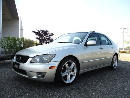 2004 lexus is300 sedan super clean runs amazing great buy