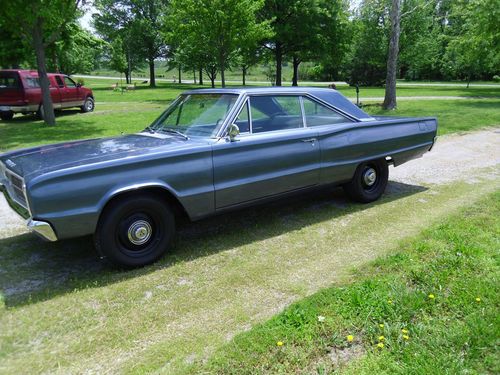 1967 dodge coronet 500.  like new 440 magnum.  legendary auto interior.