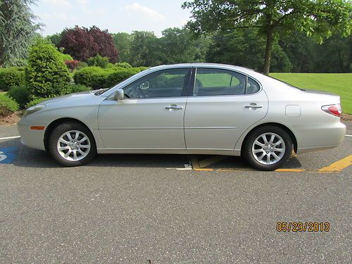 2002 lexus es300 no accidents! clean, nice, garage kept w/nav and extras look!