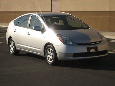 2007 toyota prius hybrid one owner non smoker only 65k miles rear cam no reserve