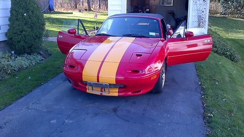 1992 mazda miata base convertible 2-door 1.6l