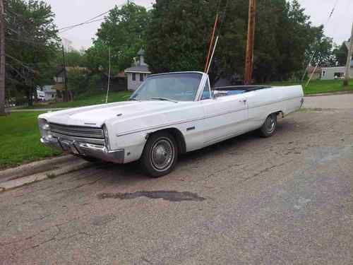 No reserve !  1968 plymouth fury 3 iii convertible (new top) runs great!