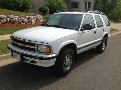 1995 chevrolet blazer lt 4wd, 4 door, loaded, 4.3l, leather, power seats, hitch