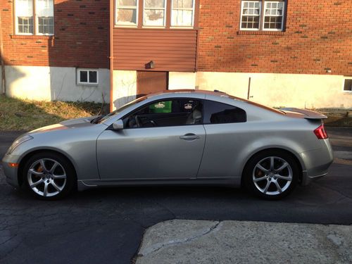 2004 infiniti g35 base coupe 2-door 3.5l