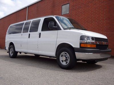 15-passenger onstar we finance lt gm certified rear air 3500 extended