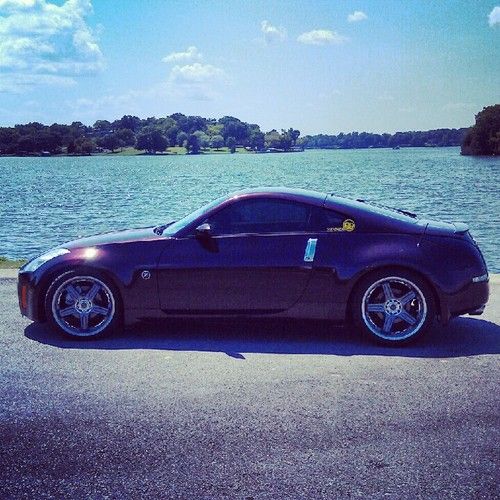 2003 nissan 350z track coupe 2-door 3.5l