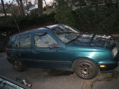 1997 volkswagen golf gl hatchback 4-door 2.0l