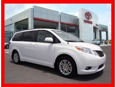 12 xle certified 3.5lback up camera moon roof heated leather seats certified toc