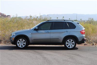 2007 bmw x5 4.8is ...panoramic moonroof....navigation......heads up display