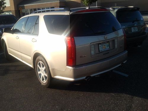 2005 cadillac srx base sport utility 4-door 4.6l