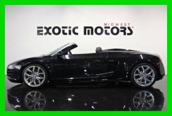 2011 audi r8 5.2l spyder loaded msrp - $185,525.00 2k miles only $142,888.00!!!