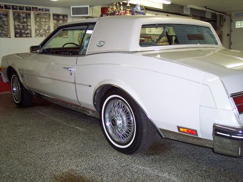 1984 buick riviera, two owner, 68k original miles,garaged kept,well cared for