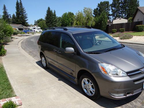 2005 Toyota Sianna XLE Limited Handicap Van, US $33,000.00, image 3