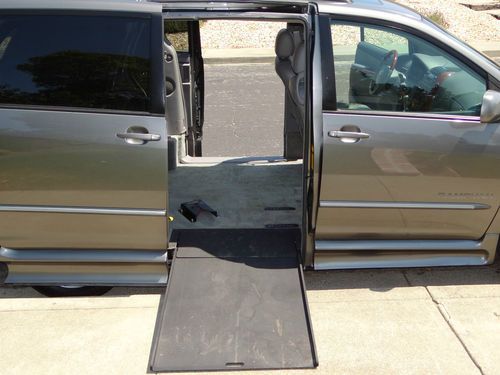 2005 Toyota Sianna XLE Limited Handicap Van, US $33,000.00, image 11