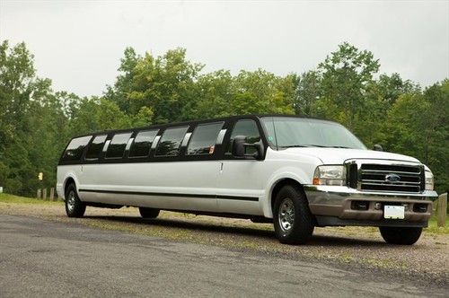 2002 ford excursion 200" superstretch limo - beautiful!!!