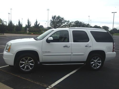 2007 gmc yukon denali awd sport utility 4-door 6.2l