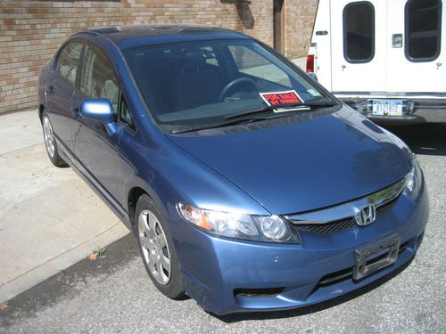 2010 honda civic lx very clean 4dr dealer maintained clean car fax