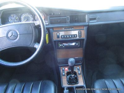 1989 Mercedes-Benz 190E - NO RESERVE, image 17
