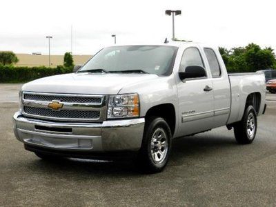 2wd satellite radio silver low reserve one owner no accidents bed liner ext cab