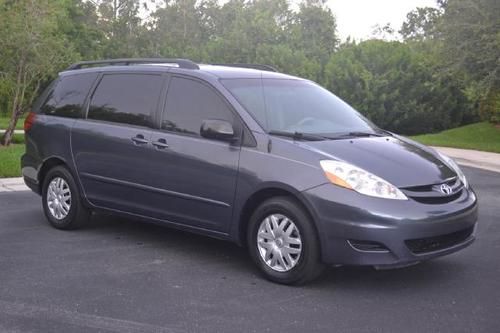2007 toyota sienna le, excellent condition, no reserve.