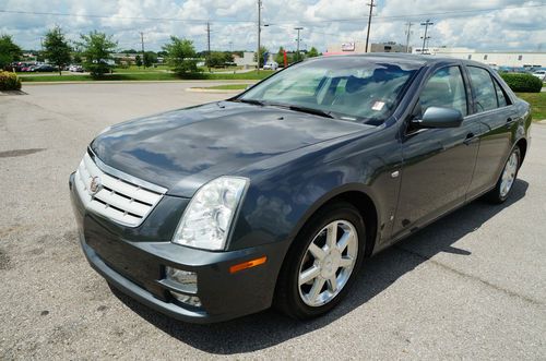 V8 navigation heated&amp;cooled seats bose premium sound onstar  no reserve